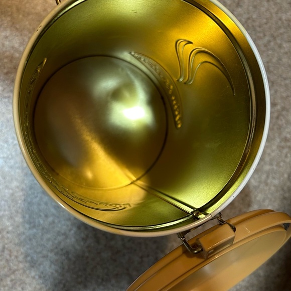 Tim Hortons Limited Edition coffee tin #006.Vintage - Picture 7 of 7